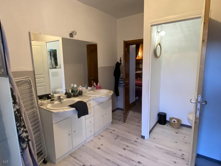 Maison - 141 m² - 5 pièces