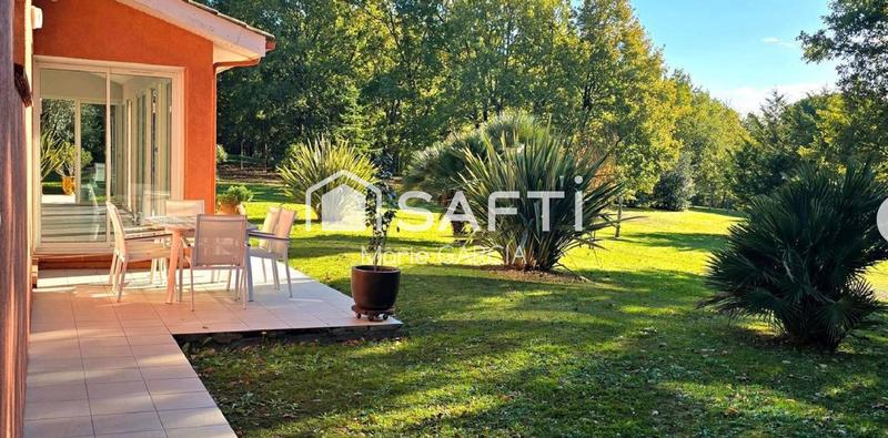 Maison - 245 m² - 7 pièces