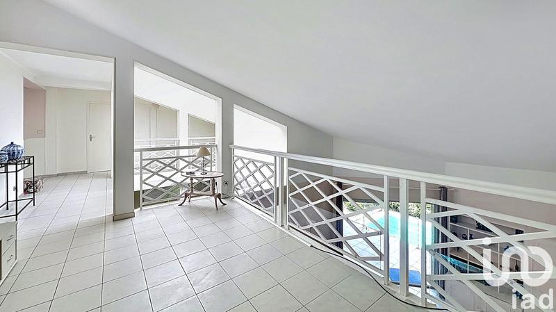 Maison de maîtres - 220 m² - 9 pièces