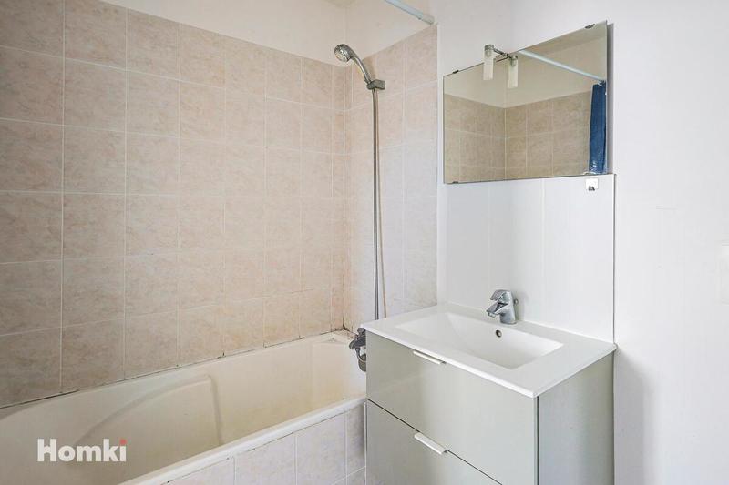 Immeuble - 122 m² - 9 pièces