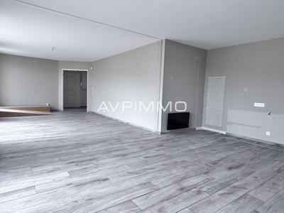 Appartement - 120 m² - 5 pièces