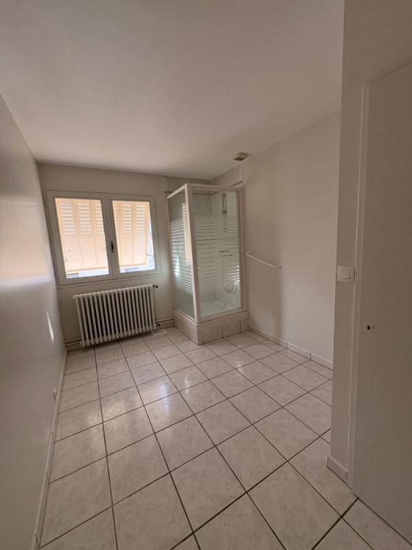 Maison - 98 m² - 6 pièces