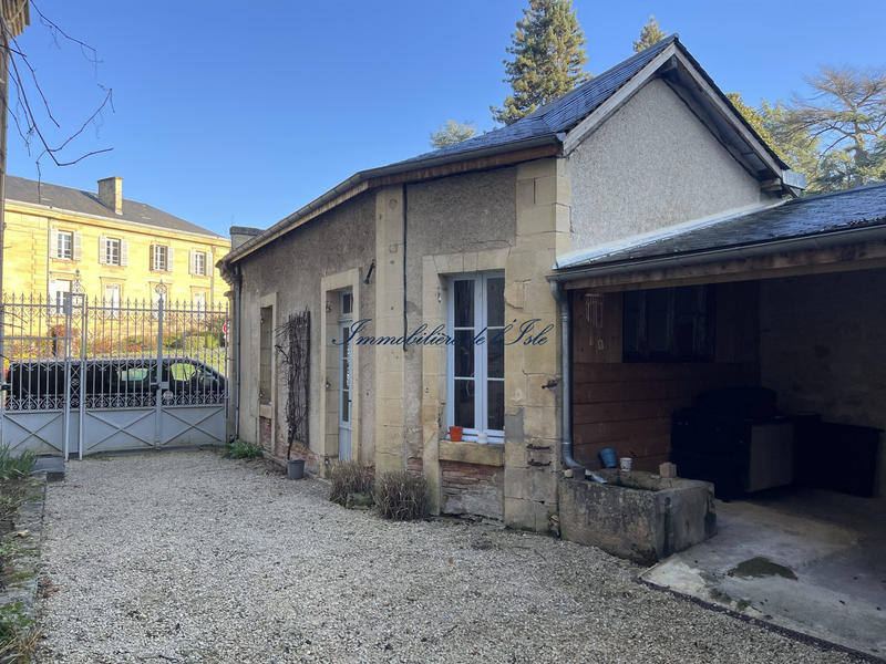 Maison - 280 m² - 11 pièces