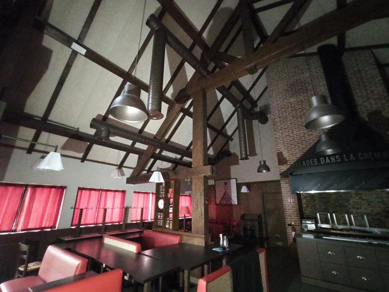 Local commercial - 373 m²