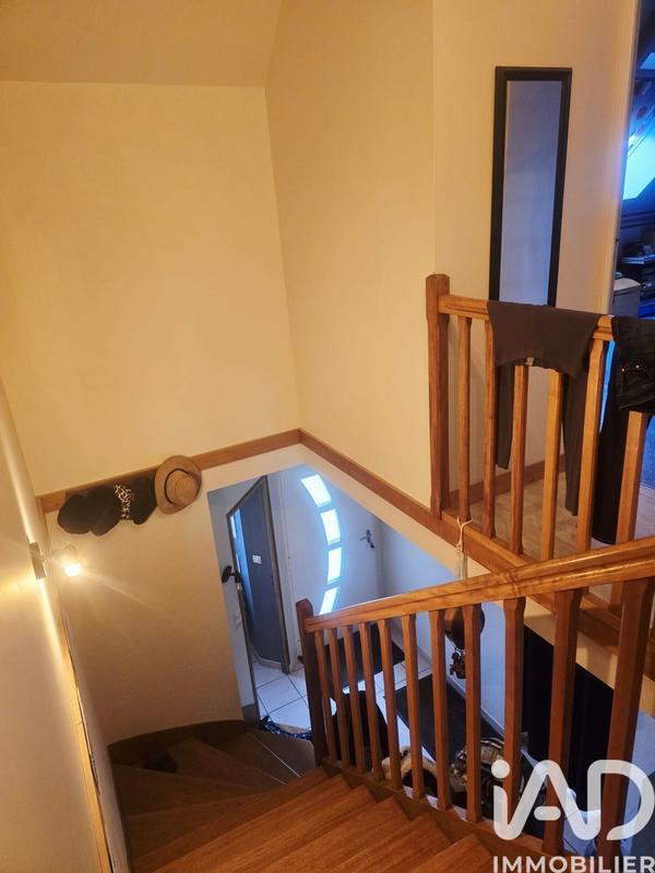 Maison - 137 m² - 8 pièces