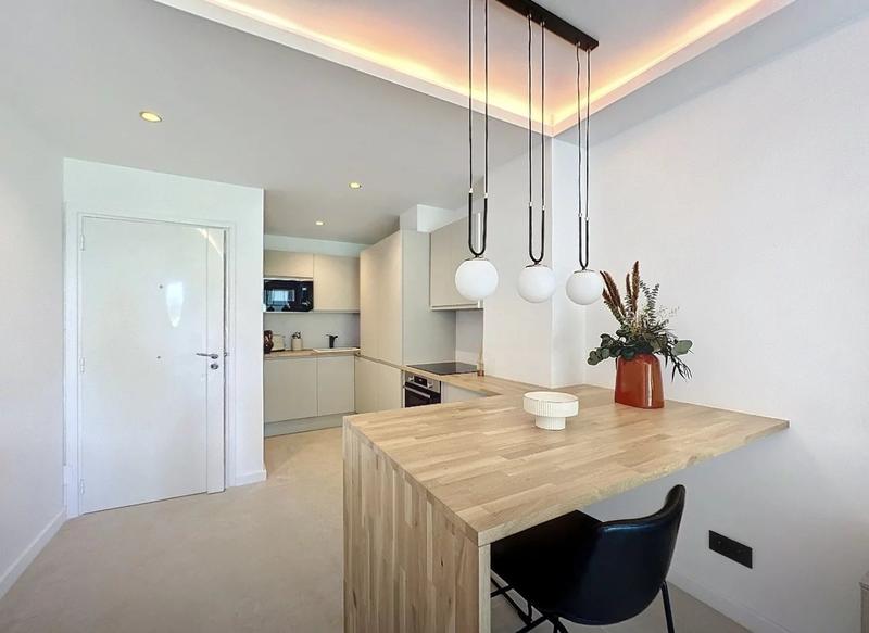 Appartement - 92 m² - 4 pièces