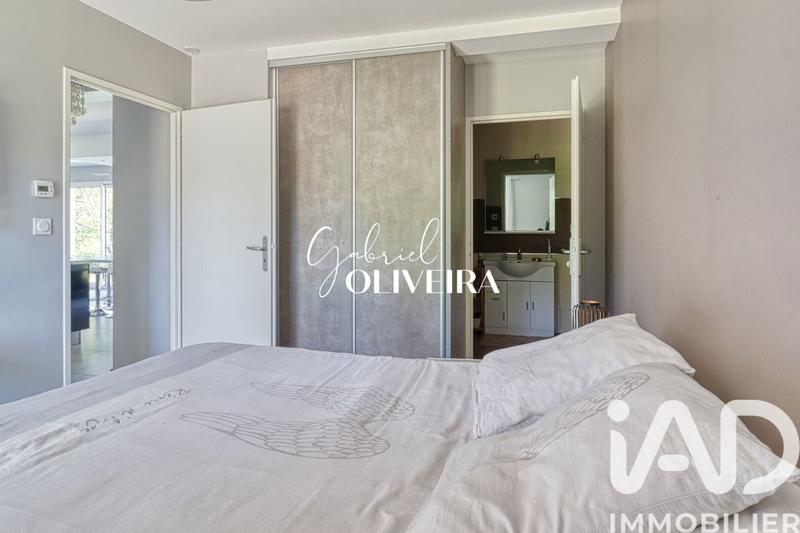 Maison - 210 m² - 7 pièces