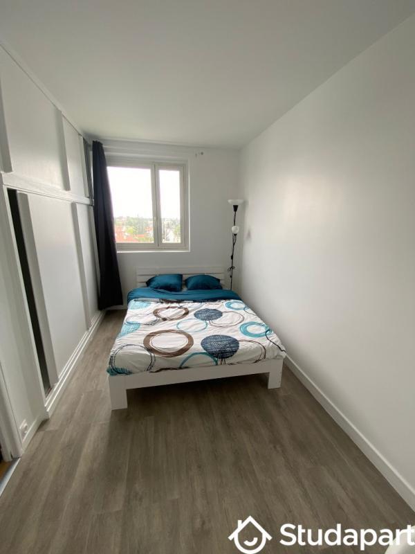 Chambre - 13 m² - 1 pièce