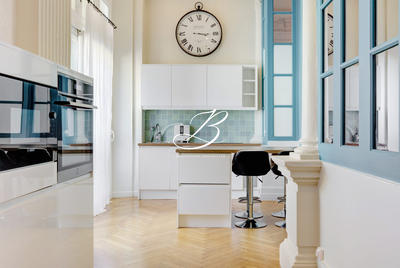 Appartement - 165 m² - 4 pièces