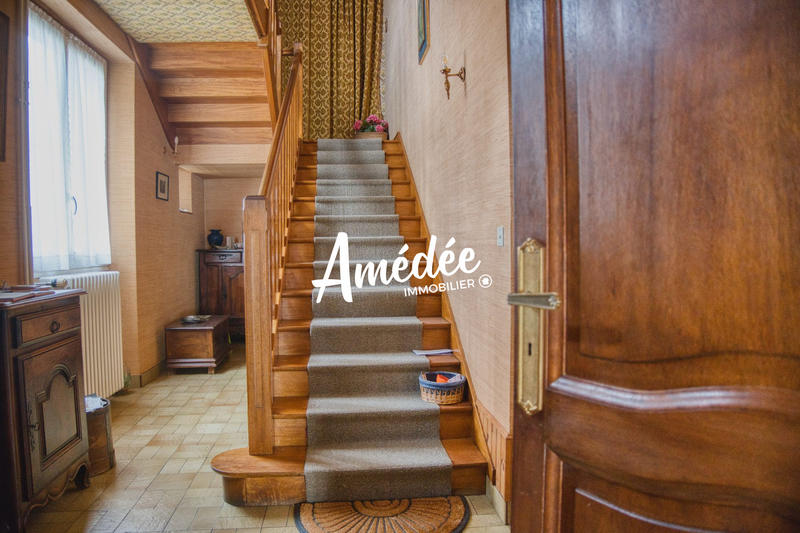 Maison ancienne - 304 m² - 11 pièces