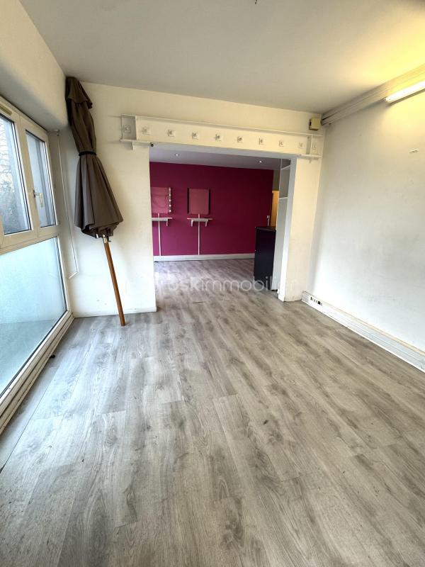 Local commercial - 159 m² - 5 pièces