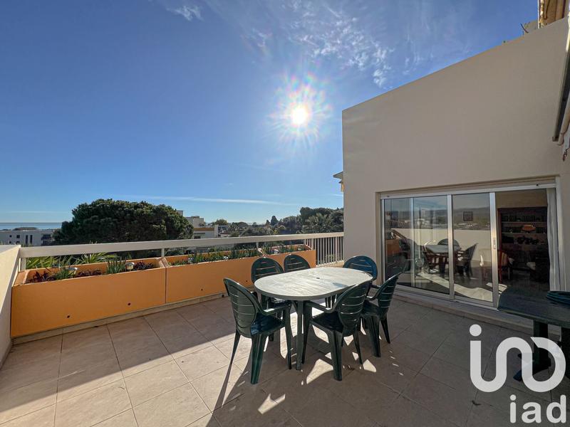 Appartement - 100 m² - 4 pièces