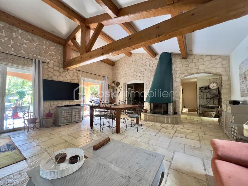 Maison traditionnelle - 126 m² - 5 pièces