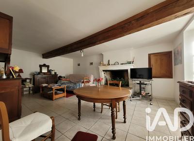 Maison - 159 m² - 8 pièces