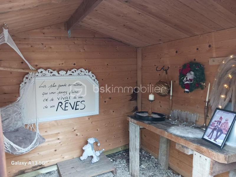 Demeure - 271 m² - 8 pièces