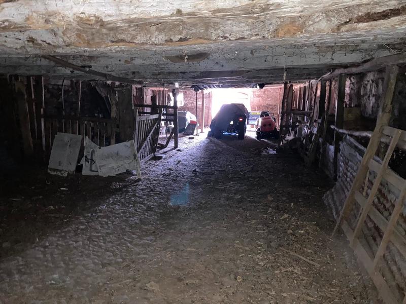 Maison - 320 m² - 2 pièces