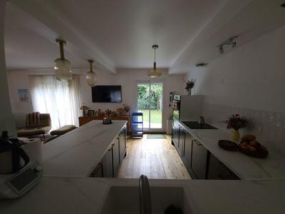 Maison traditionnelle - 110 m² - 5 pièces