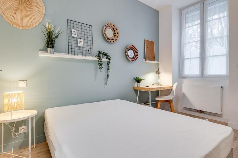 Maison - 241 m² - 12 pièces