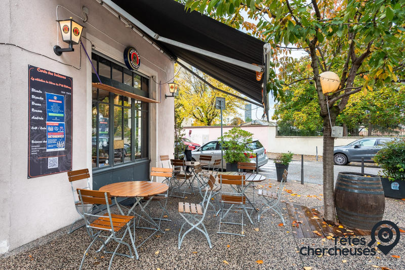 Maison - 213 m² - 7 pièces