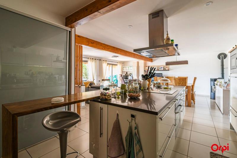 Appartement - 100 m² - 3 pièces