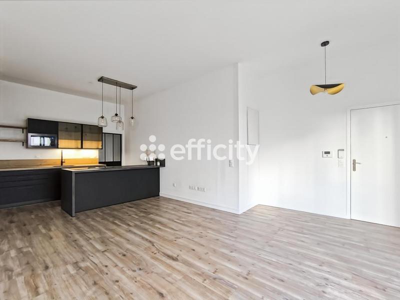 Appartement - 83 m² - 4 pièces