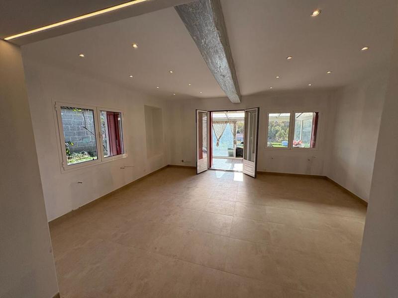 Maison - 152 m² - 5 pièces