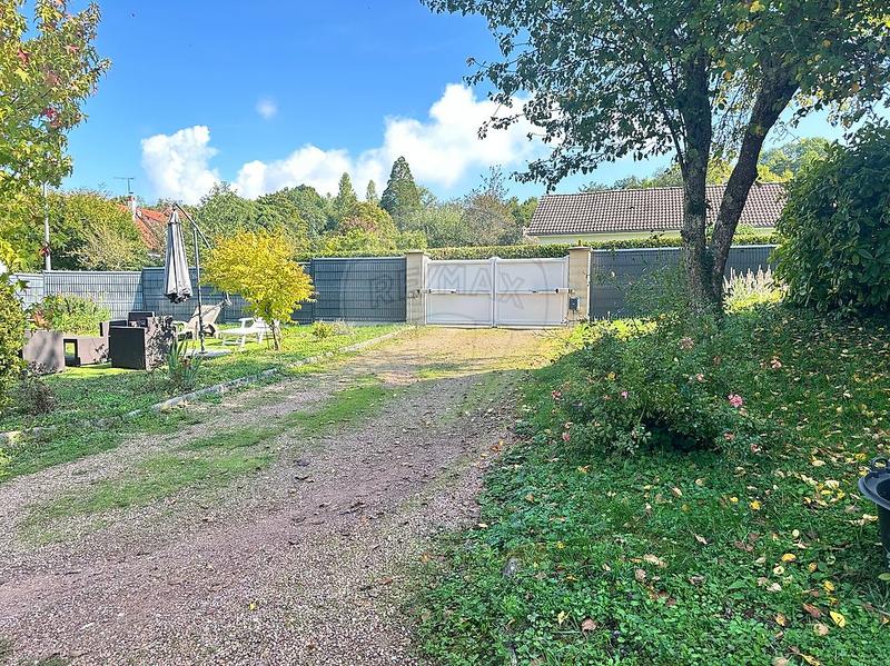 Maison - 96 m² - 4 pièces