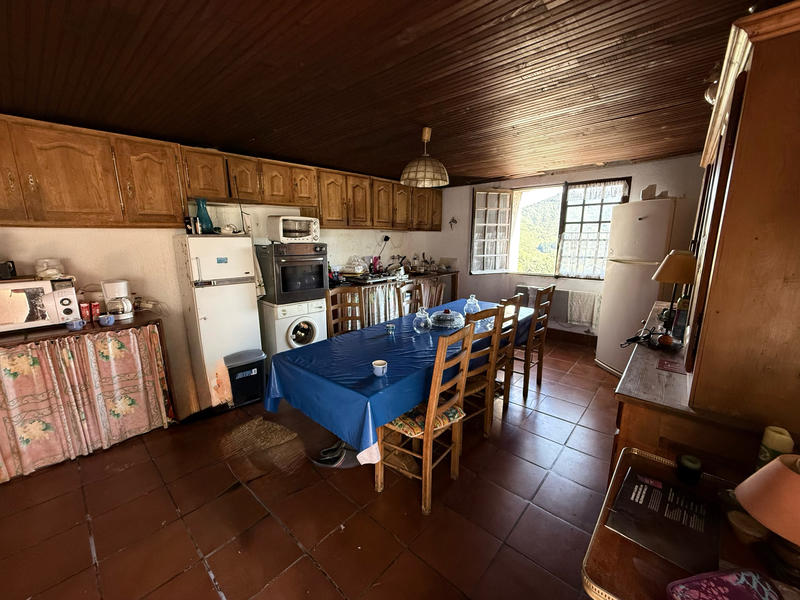 Maison - 234 m² - 4 pièces