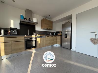 Maison traditionnelle - 87 m² - 4 pièces