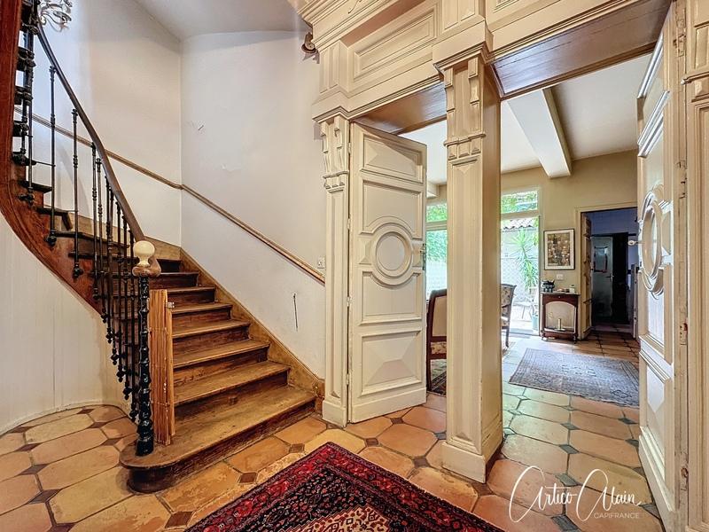 Maison bourgeoise - 213 m² - 8 pièces