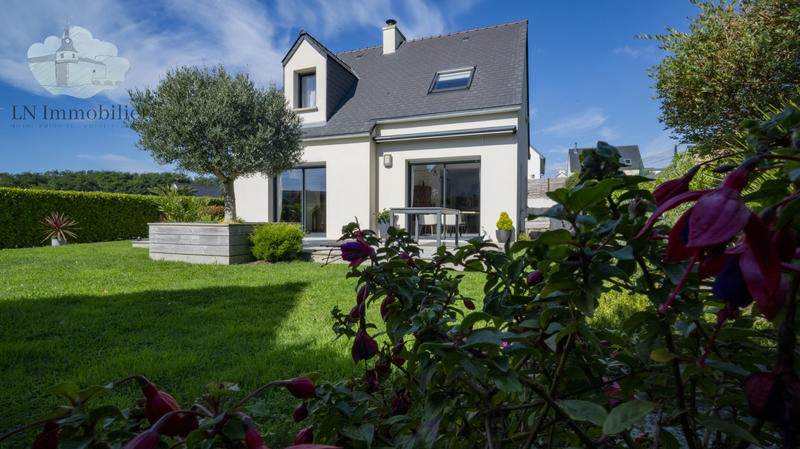 Maison - 101 m² - 6 pièces