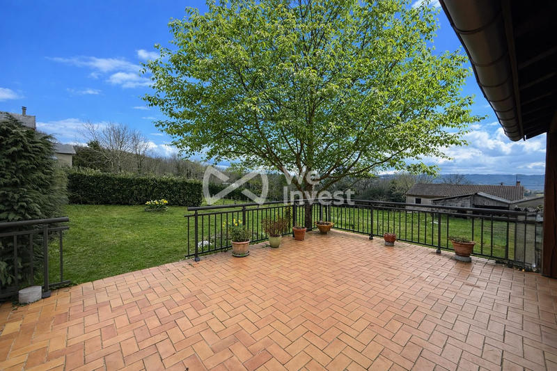 Maison traditionnelle - 169 m² - 7 pièces