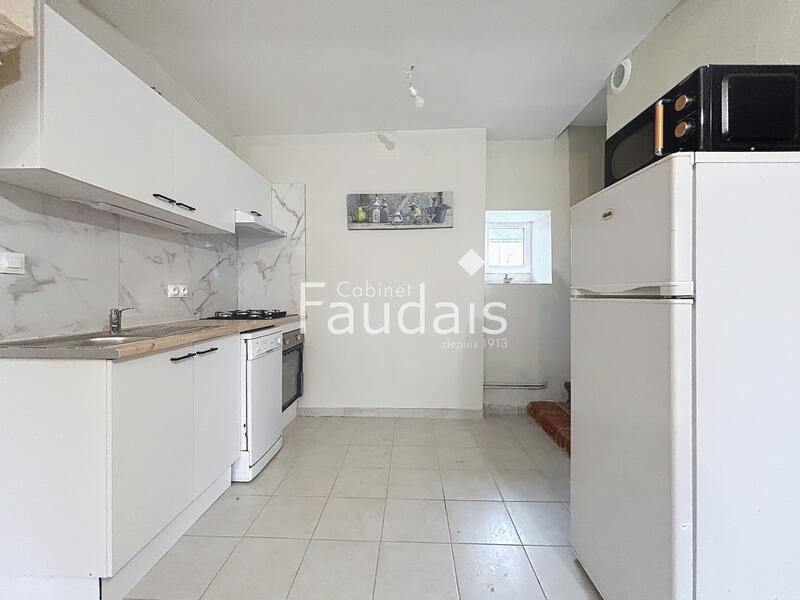 Maison de village - 139 m² - 7 pièces