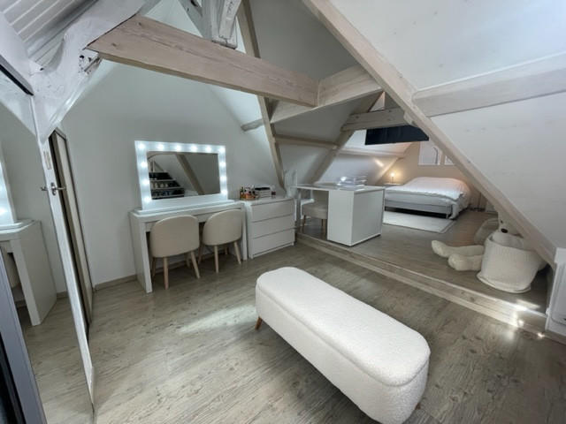 Maison - 104 m² - 5 pièces