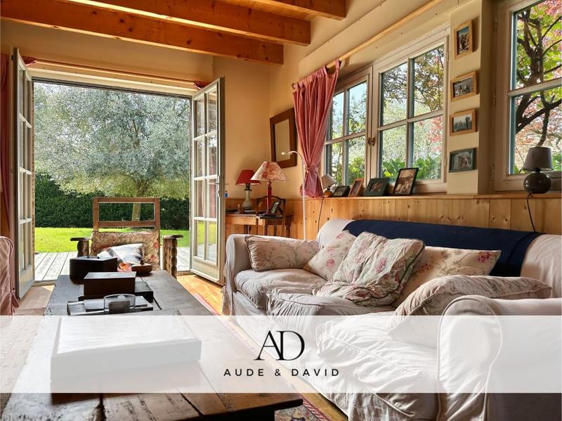 Maison de bois - 180 m² - 6 pièces