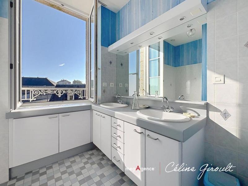 Maison de ville - 174 m² - 8 pièces