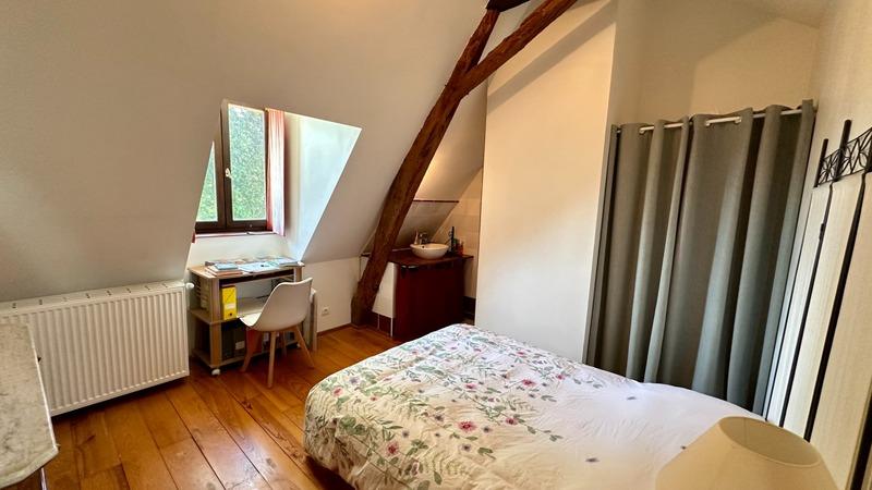 Maison - 222 m² - 5 pièces