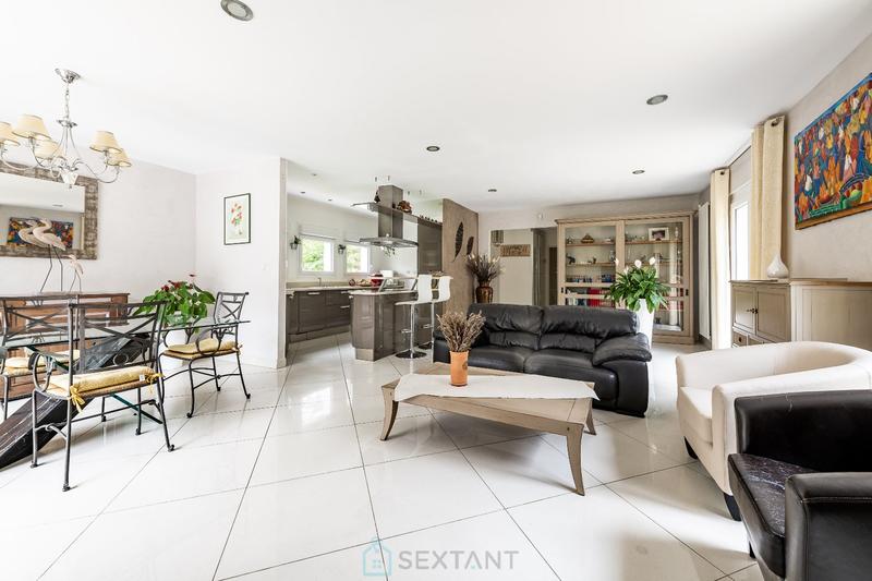 Maison - 165 m² - 7 pièces