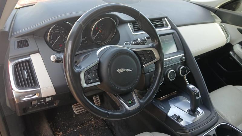 Jaguar E-Pace I 2.0 d 180 Awd Bva R-Dynamic se - Première main