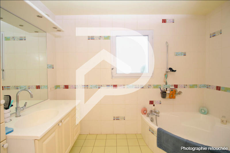 Maison - 169 m² - 6 pièces