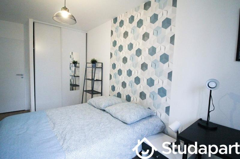 Chambre - 13 m² - 1 pièce