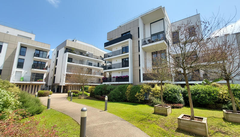 Appartement - 84 m² - 4 pièces