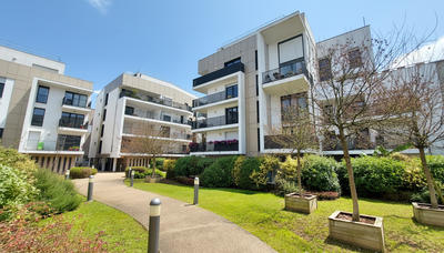 Appartement - 84 m² - 4 pièces