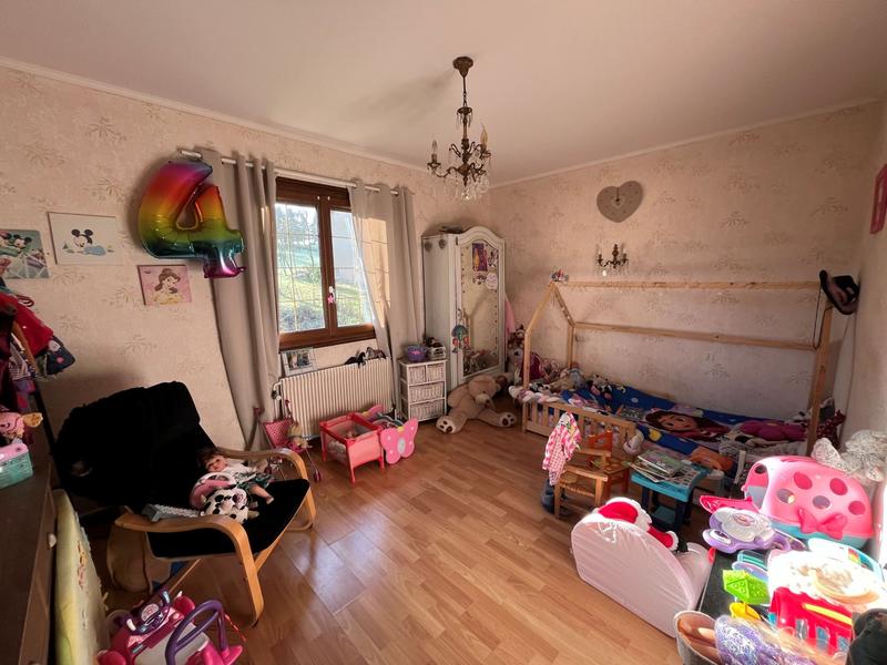 Maison traditionnelle - 186 m² - 9 pièces