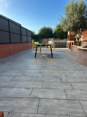 Maison - 95 m² - 4 pièces