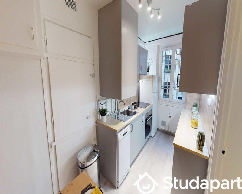 Chambre - 70 m² - 1 pièce