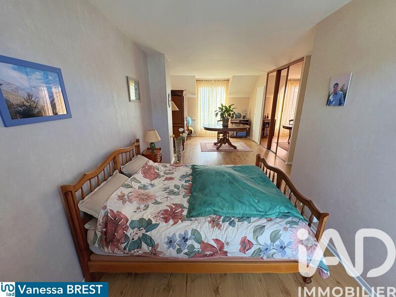 Maison - 130 m² - 6 pièces