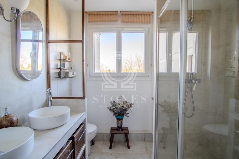 Appartement - 80 m² - 4 pièces