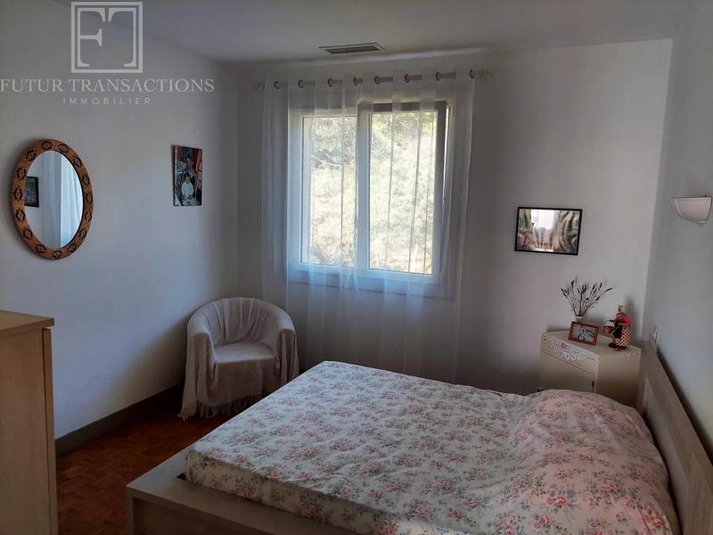 Maison - 158 m² - 9 pièces