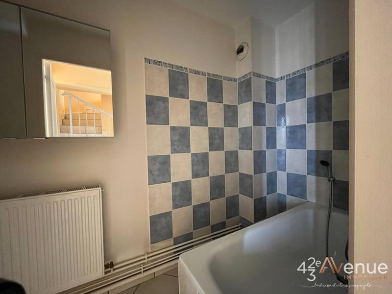 Appartement - 79 m² - 4 pièces